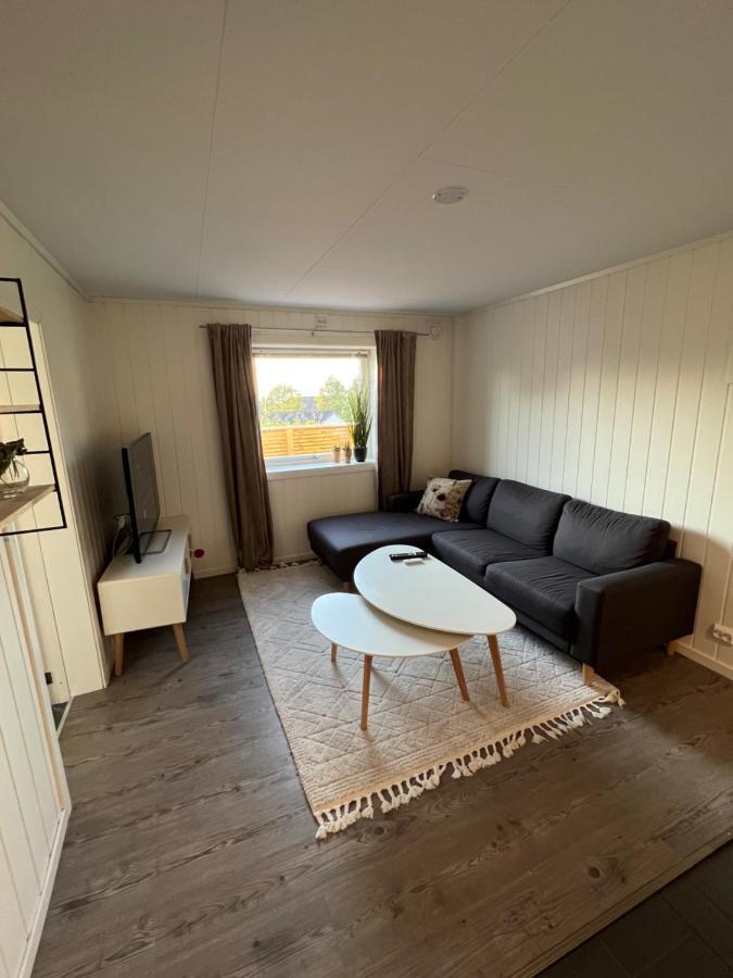 Sentralt Plassert Leilighet Ved Sherpatrappen Tromsø Kültér fotó