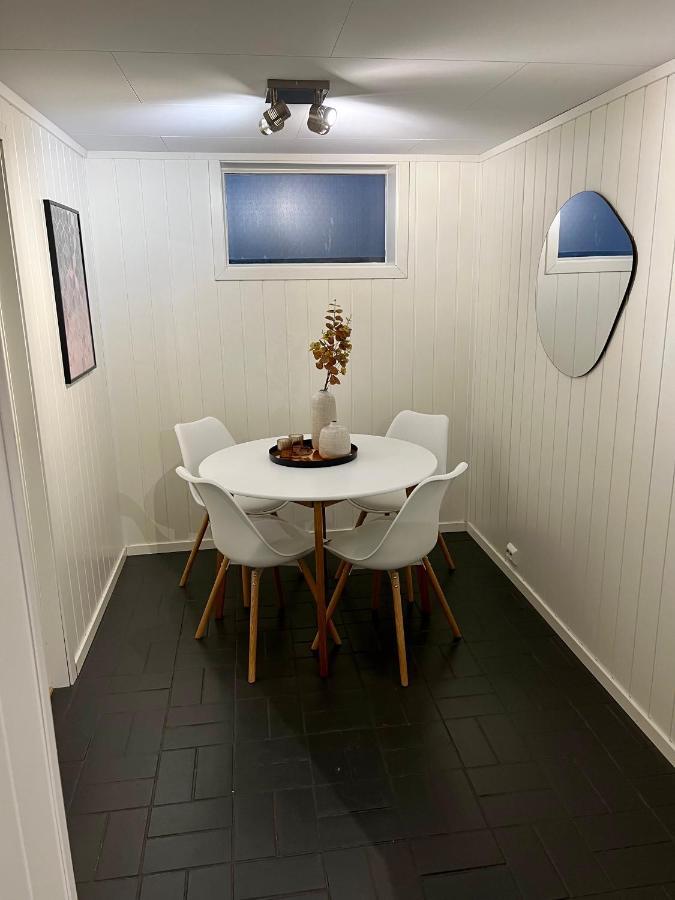 Sentralt Plassert Leilighet Ved Sherpatrappen Tromsø Kültér fotó