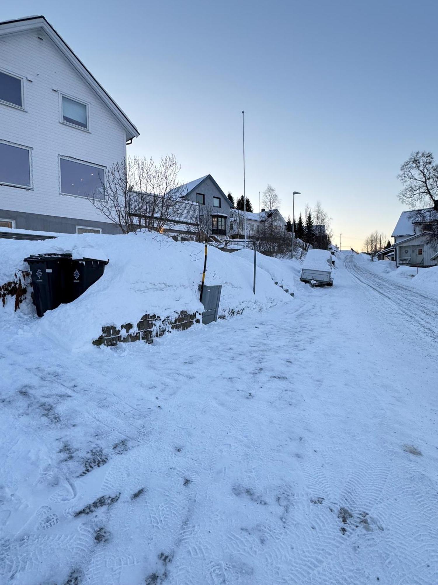 Sentralt Plassert Leilighet Ved Sherpatrappen Tromsø Kültér fotó
